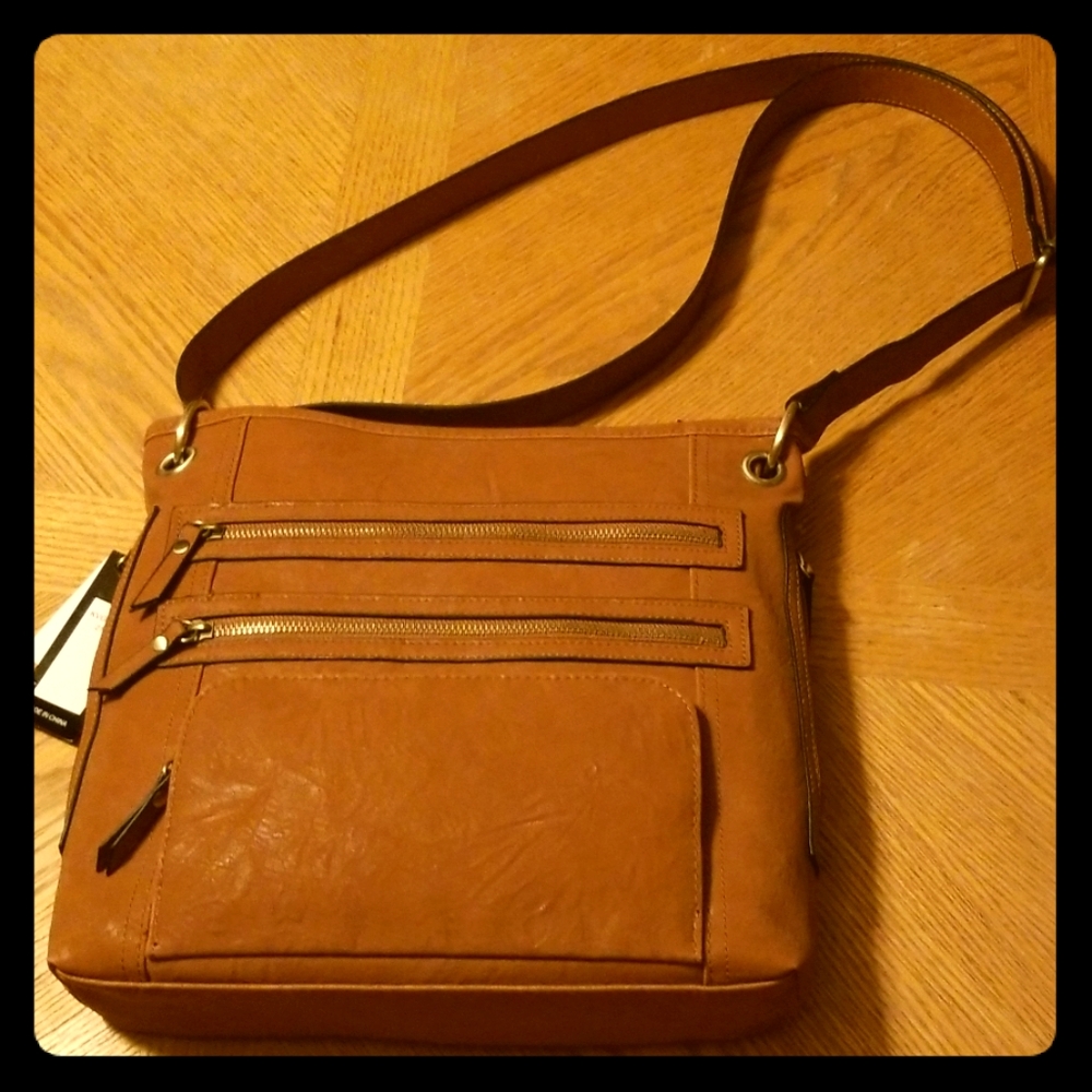NWT Bueno Purse